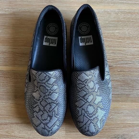 FitFlop Women's Audrey Python Print Smoking Slippers Loafer Flat Size 8 - Picture 10 of 16